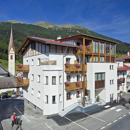 Hotel Mall San Valentino alla Muta Bagian luar foto