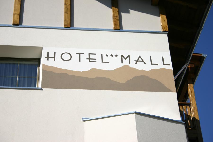 Hotel Mall San Valentino alla Muta Bagian luar foto