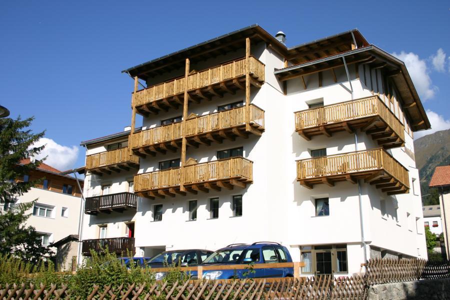 Hotel Mall San Valentino alla Muta Bagian luar foto